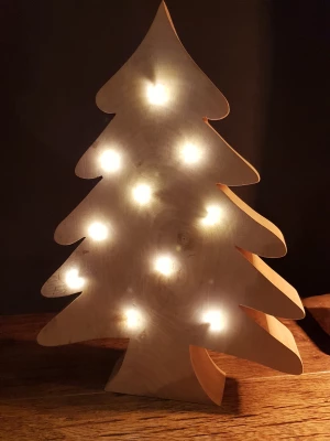 Weihnachtsbaum, beleuchtet