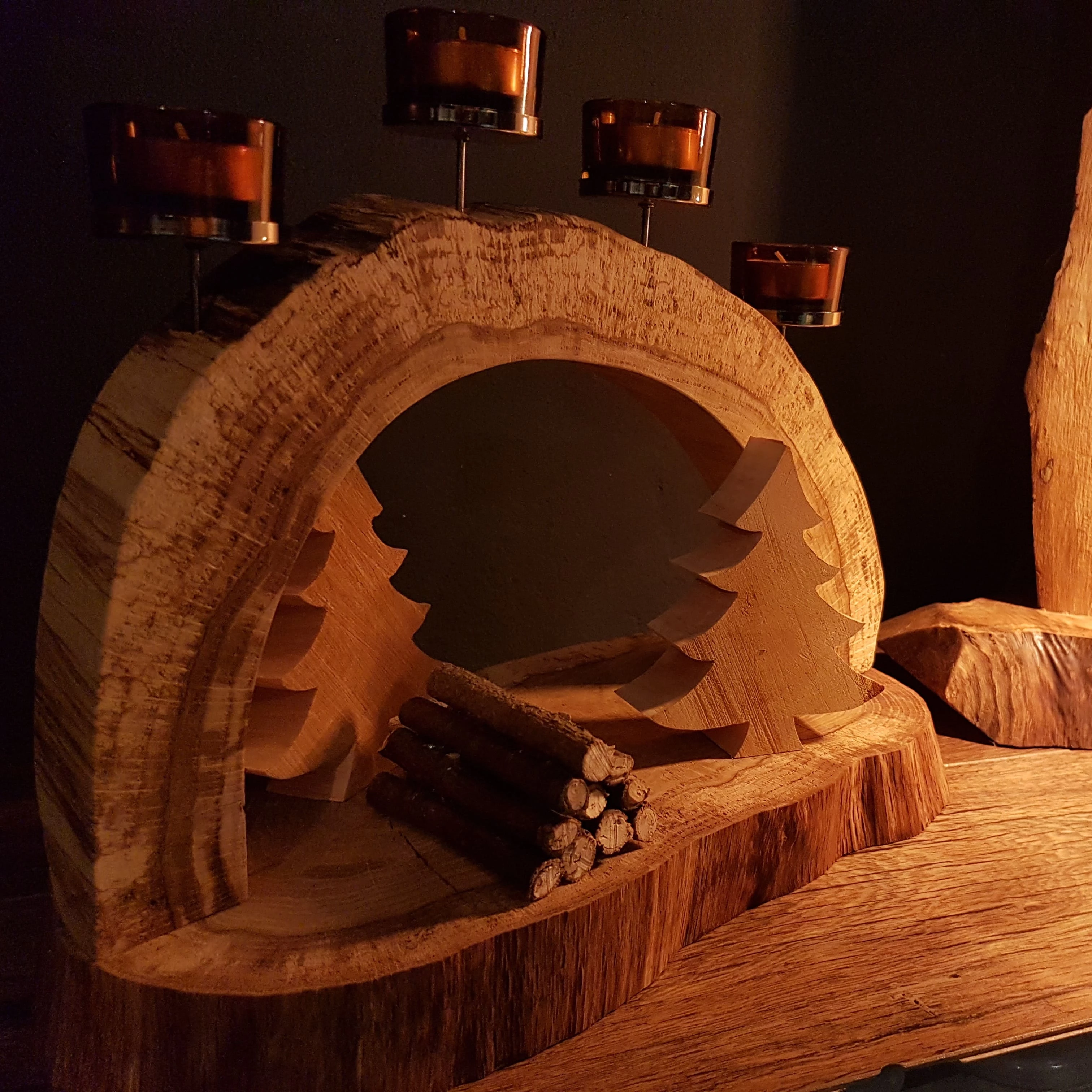 Schwibbogen mit Kerzen